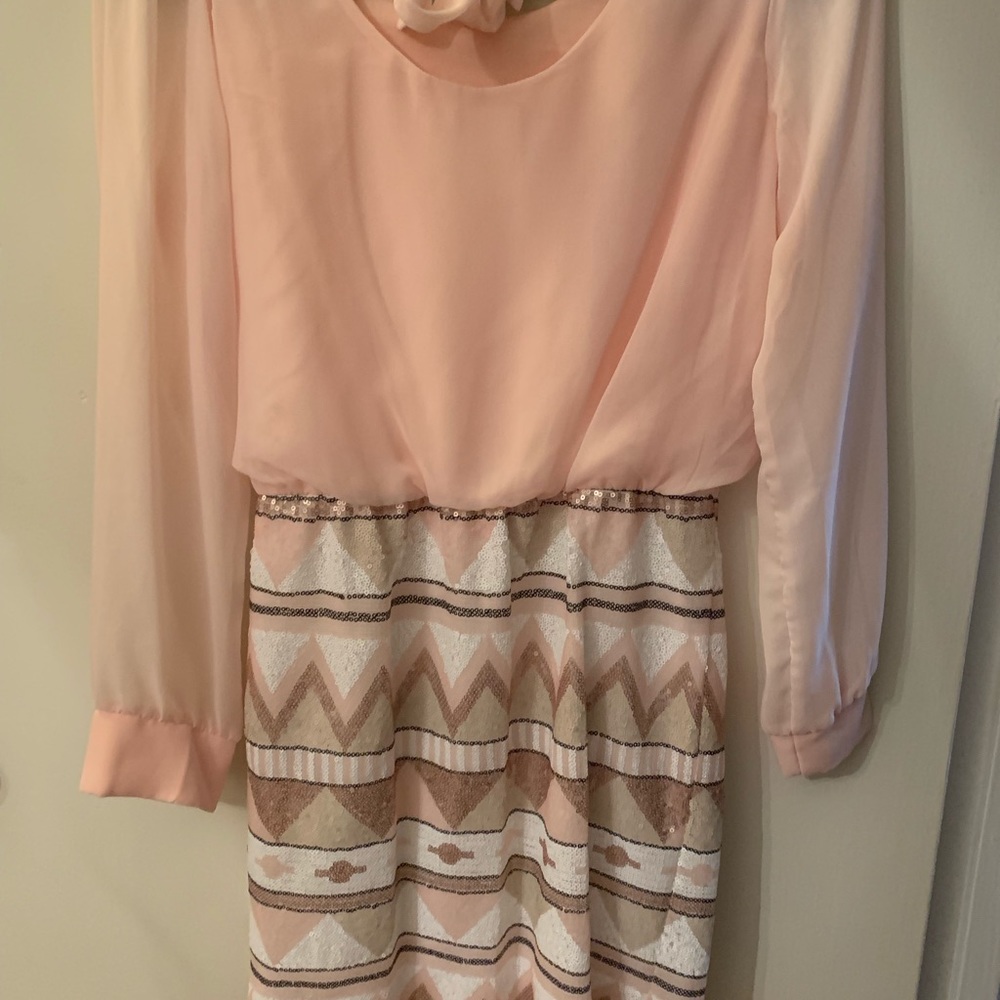 Pink 1/2 sequined/ designed dress!! long sleeve!